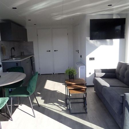 Modern Houseboat With Air Conditioning Located In Marina Uitgeest Екстер'єр фото